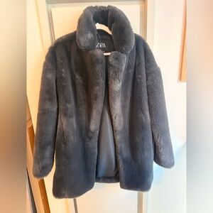 Zara Women's Charcoal Faux Fur Jacket